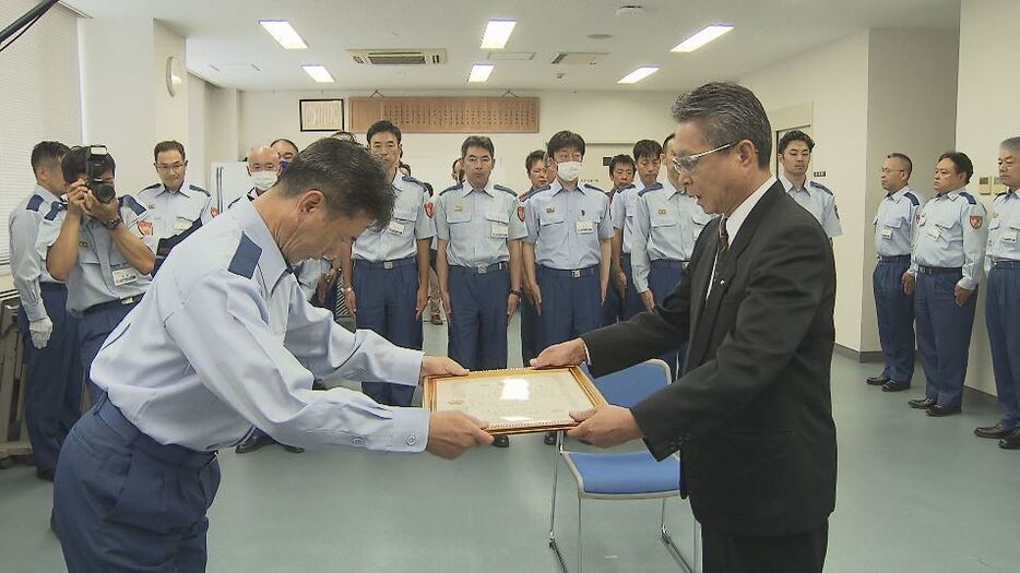 酒井進さん（62）に感謝状