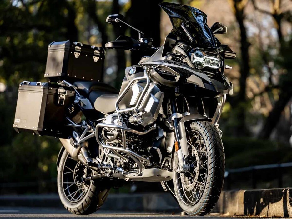 R 1250 GS Adventureの豪華仕様「Ultimate Edition」が登場。2024年3月4日(月)より販売中