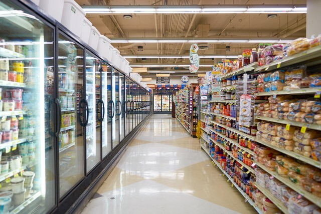 イリノイ州シカゴのスーパーマーケット「Jewel-Osco」の店内（Heorshe/stock.adobe.com）