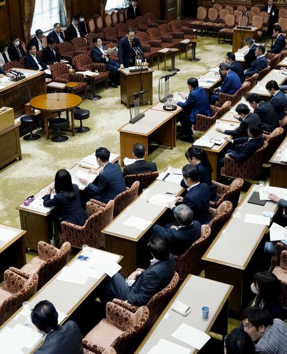 国会で開かれた参院政治改革特別委＝12日午後