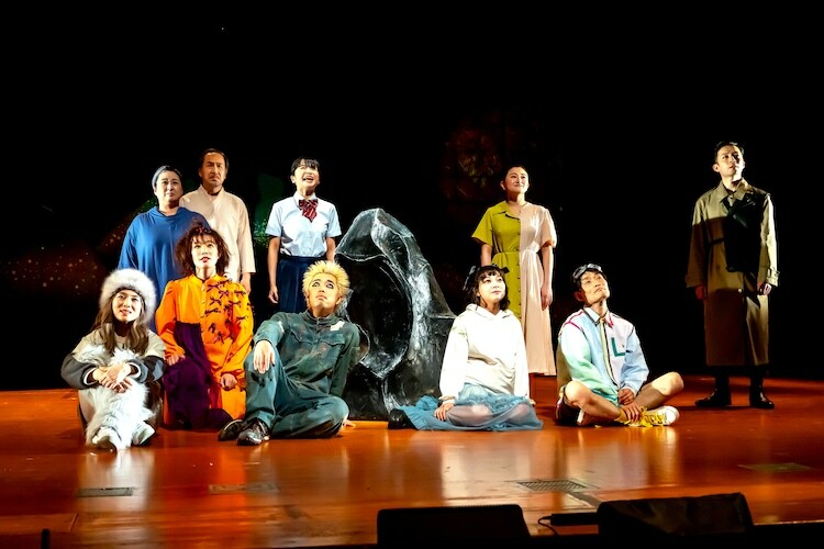 兵庫県立ピッコロ劇団 第79回公演「あしあとのおと、ものがたり」より。
