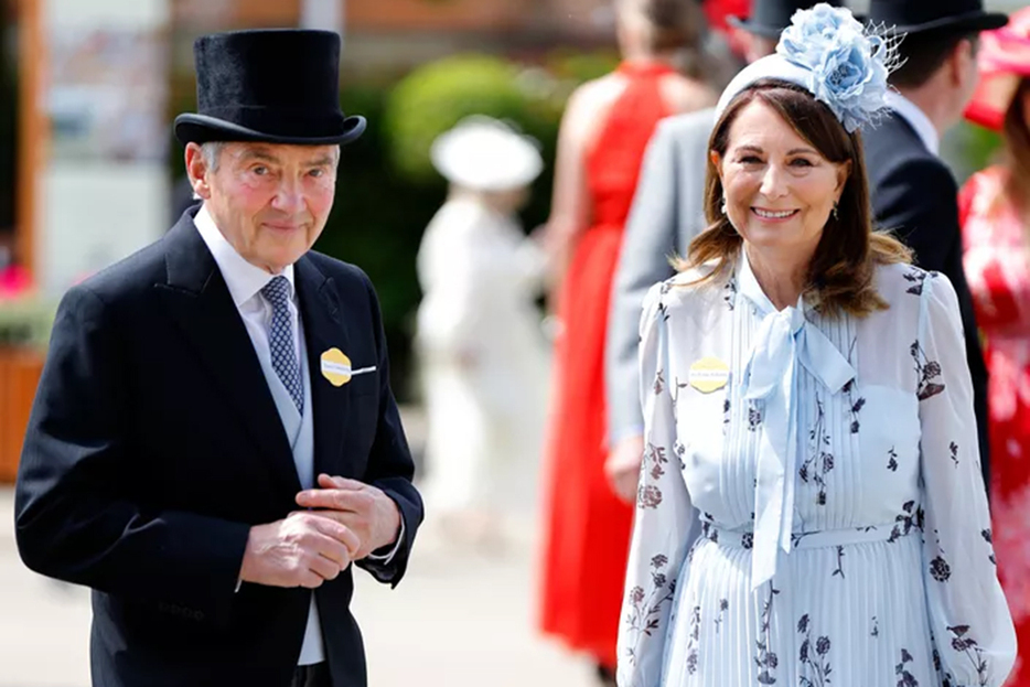 キャサリン皇太子妃の母キャロルとともに、父マイケルも出席。（アスコット、2024年6月19日）photography: Getty Images