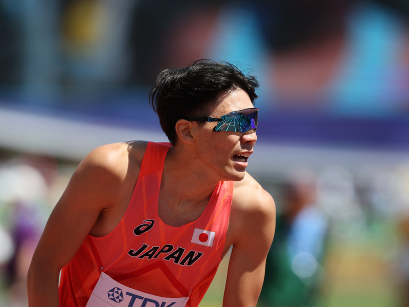 陸上世界選手権で男子400メートル予選を走り終えた佐藤風雅（2022年撮影）