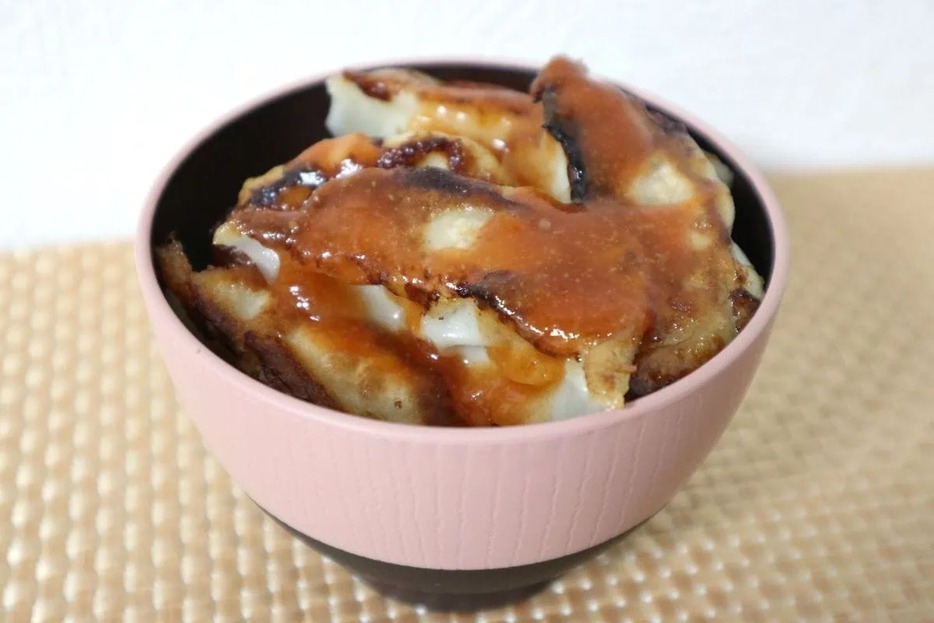 ぶっかけ！ガリトマ餃子丼