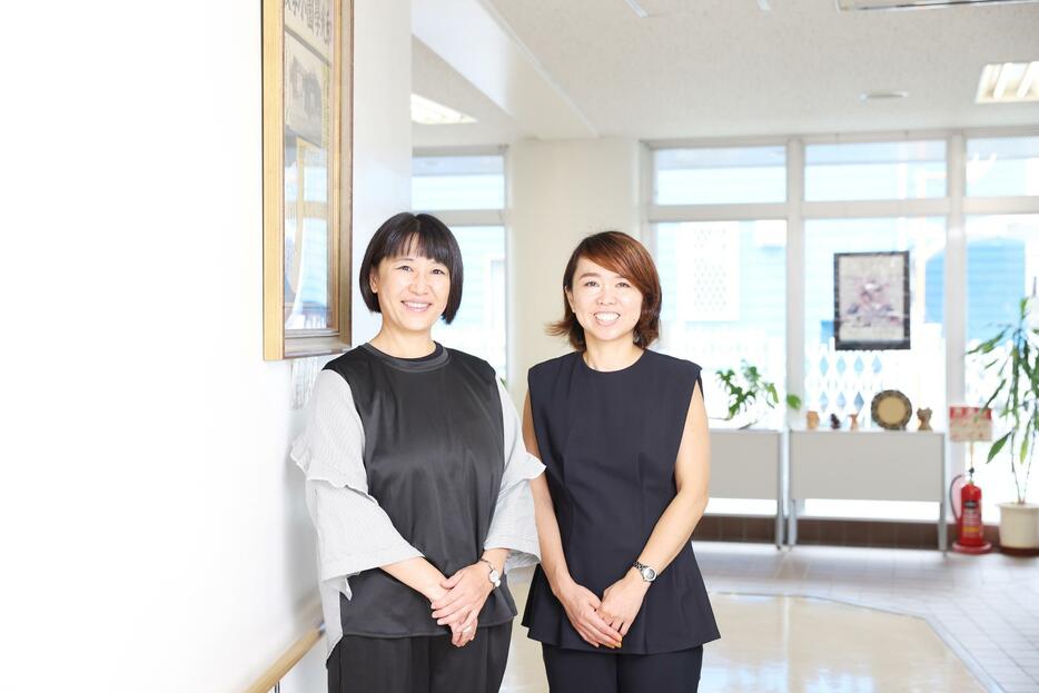 左から福井奈巳さん、荒井美保さん（撮影：鈴木愛子）