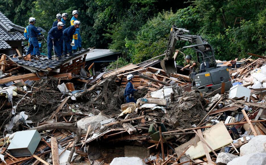 土石流で大きな被害が出た安佐南区（2014年8月23日　写真：ロイター／アフロ）