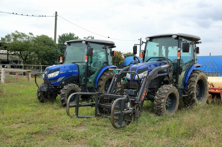 補助金なども活用し、自給飼料生産のために共同購入した農業機械