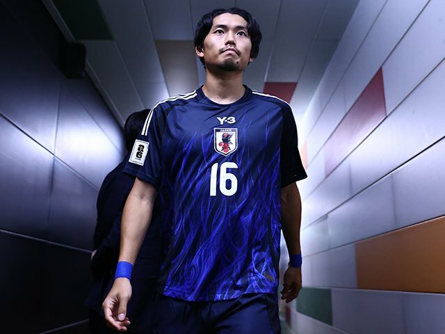 サッカー日本代表の最終ラインに欠かせない存在となった町田浩樹。妻とともに歩む姿勢は、現代の夫婦像の1つである photograph by JFA/AFLO