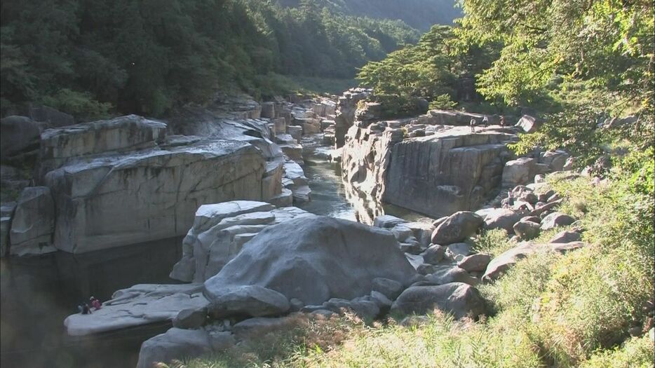 「寝覚の床」（上松町）