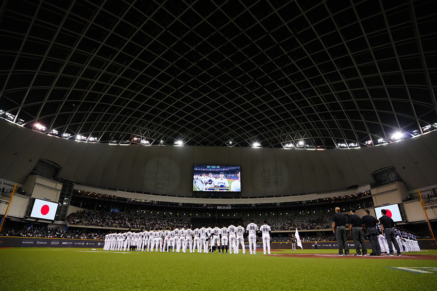 台北ドームで行われている日韓戦、韓国側の応援に日本ファンも驚き【写真：小林靖】