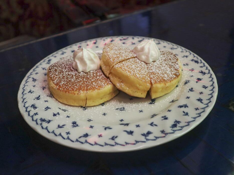 「喫茶　水鯨」のホットケーキ