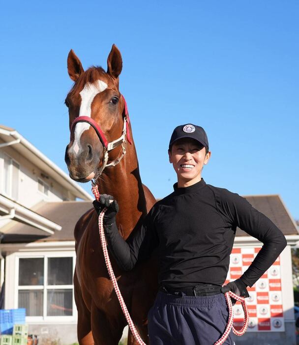 シンエンペラーと担当の吉田助手