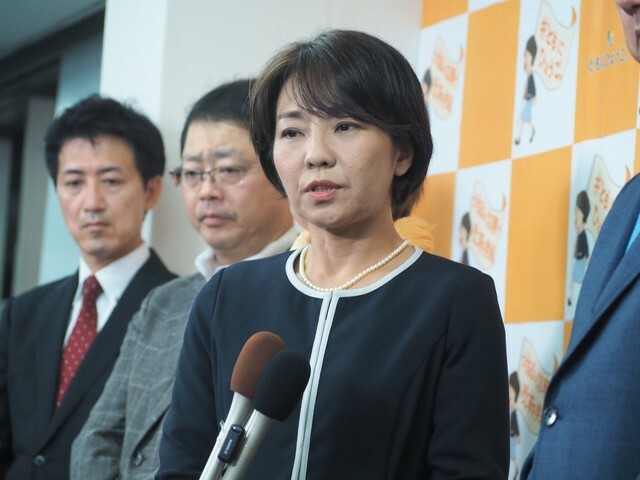 兵庫県知事選で落選確実となった稲村和美氏