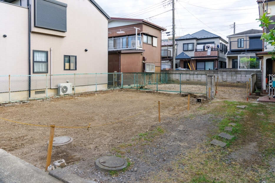 「義妹」が私たち夫婦の家がある土地に、3000万円の「注文住宅」を建てるそうです。夫や義両親は賛成なのですが、金銭面でトラブルは起こらないでしょうか…？