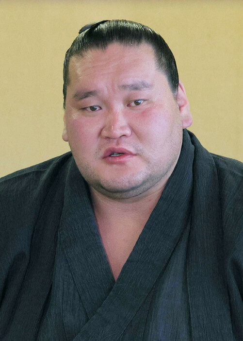 大相撲の横綱照ノ富士（３２）が九州場所（１０日初日、福岡国際センター）を休場することになった。休場は９月の秋場所に続いて２場所連続、横綱在位２０場所目で１２度目。今場所は横綱不在となる。