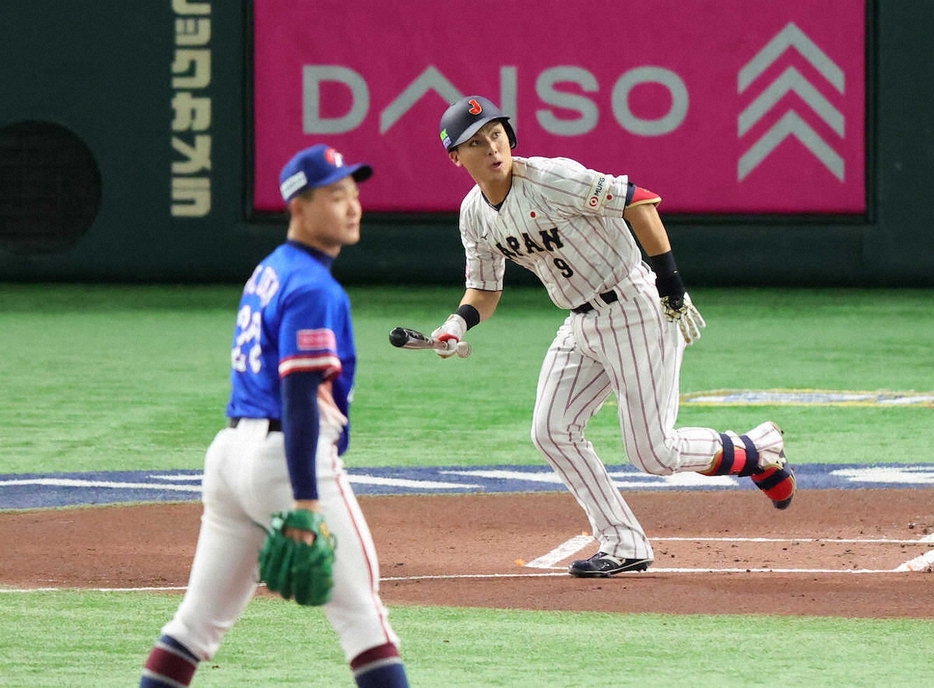 ＜日本・台湾＞初回、陳柏清から先制ソロを放つ村林（撮影・光山　貴大）