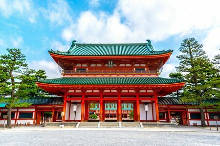 平安神宮（写真：Taromon／Shutterstock.com）