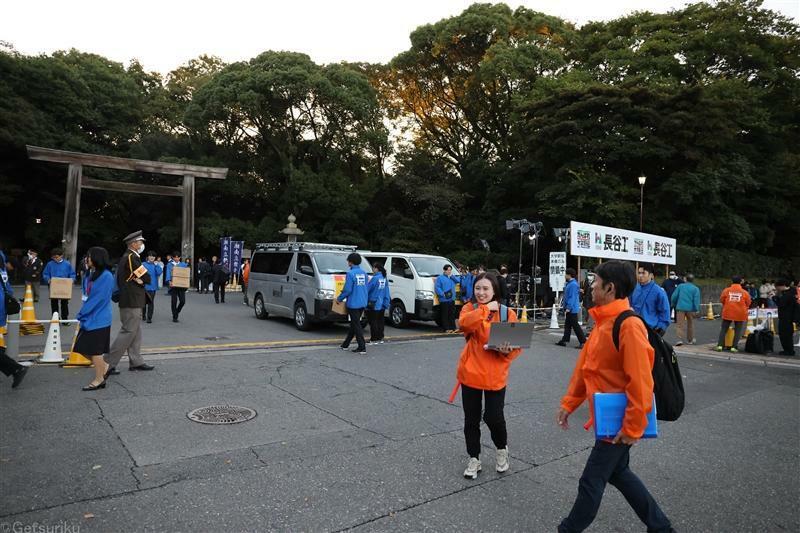 24年全日本大学駅伝スタート地点の様子