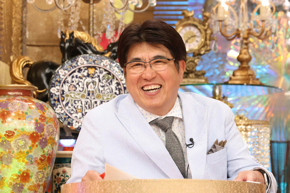 土曜プレミアム「ザ・細かすぎて伝わらないモノマネ」に出演する石橋貴明（C）フジテレビ