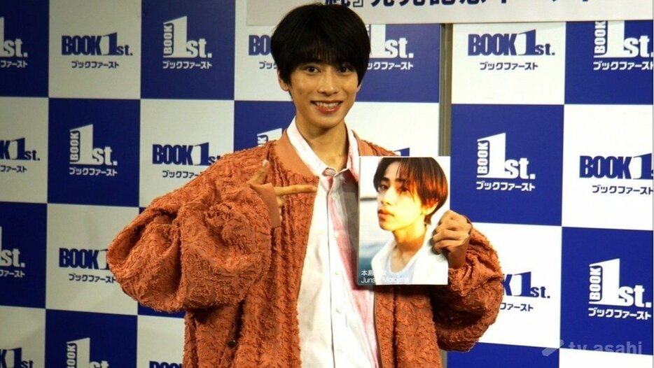 本島純政、ファースト写真集「純」発売！仮面ライダー主人公を務め、「まったく違う自分に成長できました」