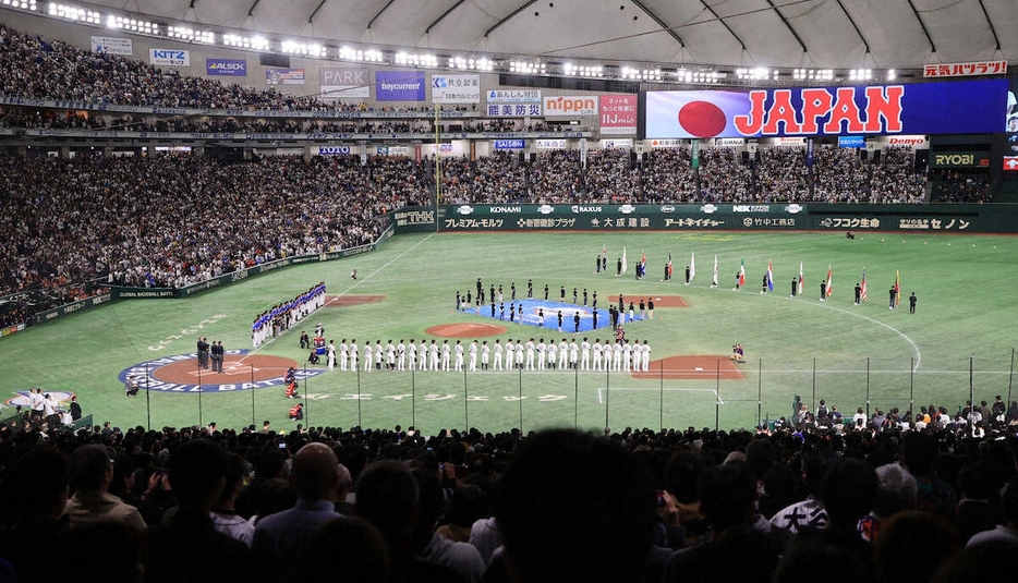 ＜日本・台湾＞決勝戦前セレモニー（撮影・篠原岳夫）