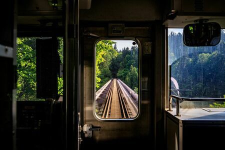 鉄道旅の楽しみや自由度は失われてしまうのか（写真はイメージ、Bossa Art／Shutterstock.com）