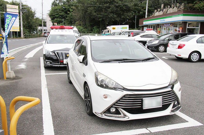 犯行に使用したとみられる車両＝10月1日午後0時半ごろ、所沢市内（画像の一部を加工しています）