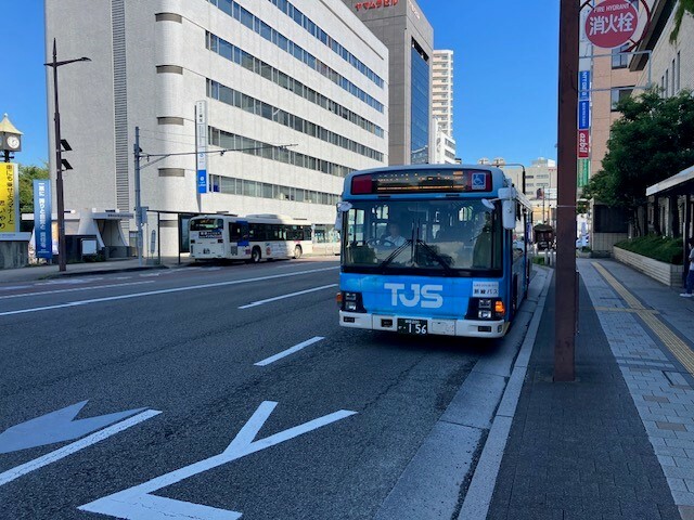 小学生は無料に