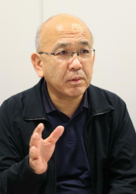 パレスチナ自治区ガザの厳しい現状について語るＵＮＲＷＡ保健局長の清田明宏さん＝２２日午後、宮崎市・宮日会館