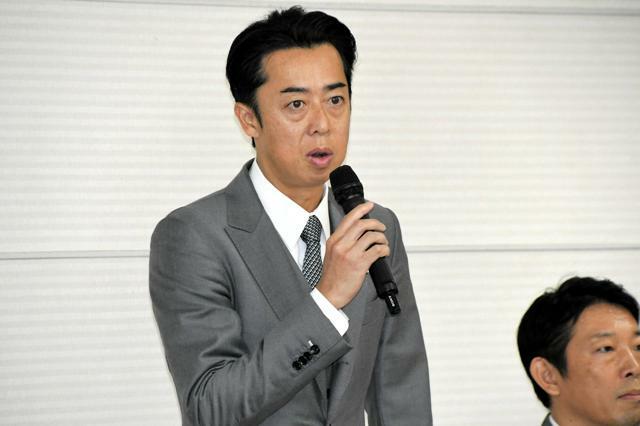 自民党大阪府連の役員連絡会で会長職の辞意を表明した谷川とむ前衆院議員=2024年11月17日午前9時28分、大阪市中央区、岡純太郎撮影