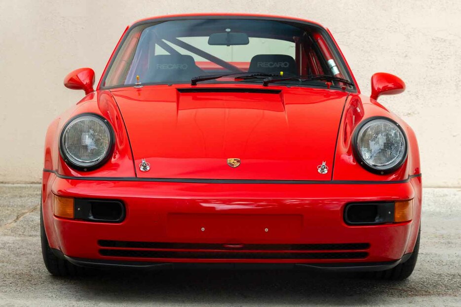 132万5000ドル（邦貨換算約1億9380万円）で落札されたポルシェ「911カレラ RSR 3.8」（C）Courtesy of RM Sotheby's