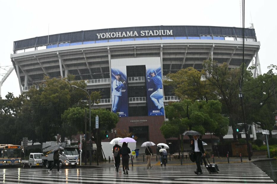 日本シリーズ第６戦は雨天中止となった