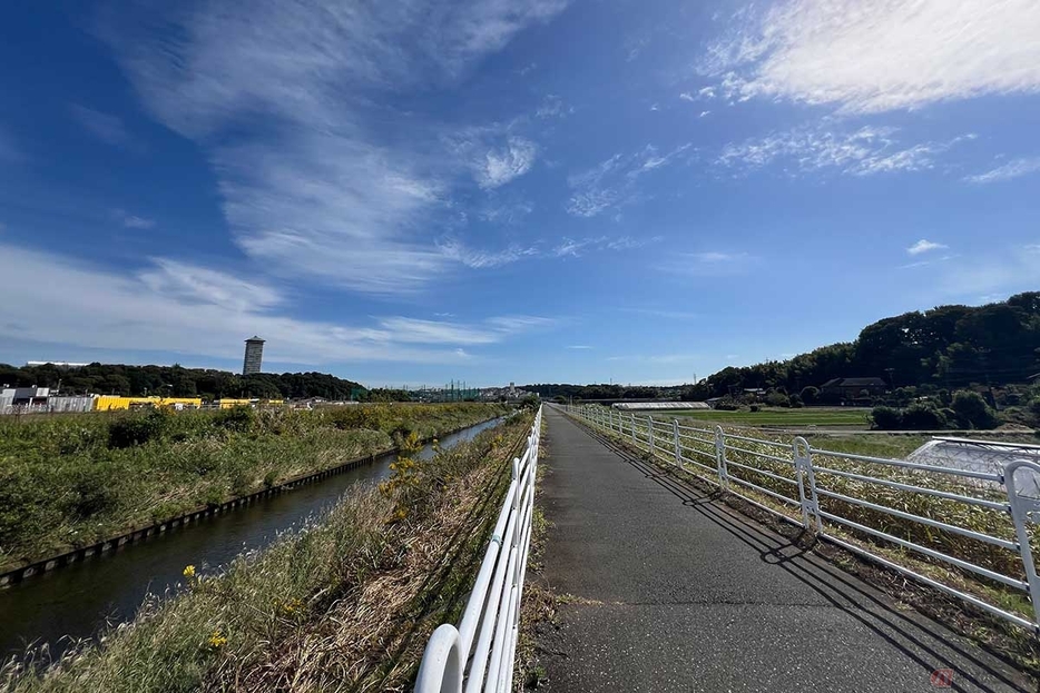 下流に行くほど田園や畑が増えて、開放的な気持ちの良い景色が広がります