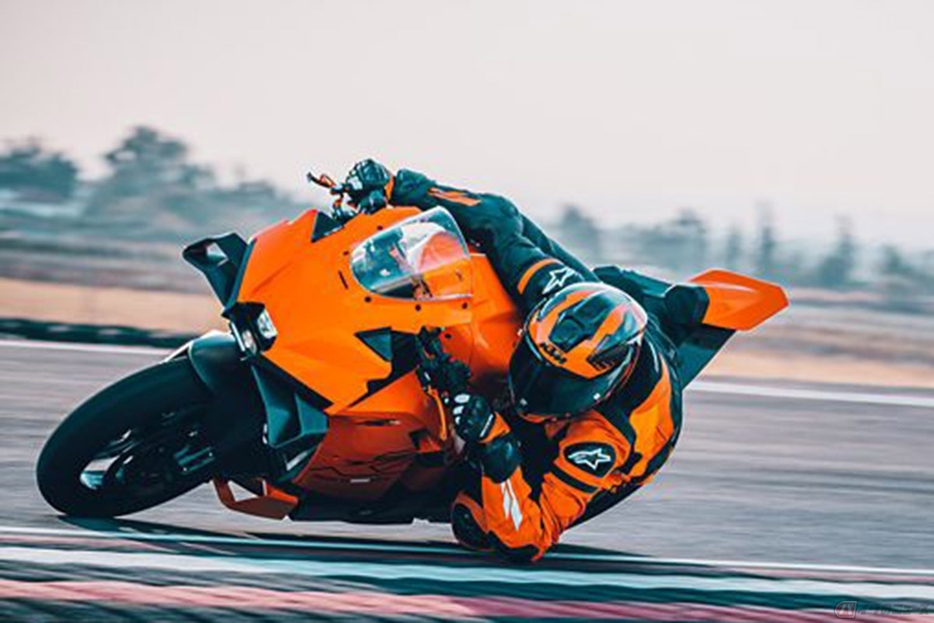 KTM「990 RC R」