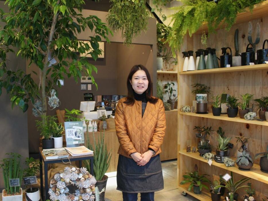 「GREEN BASE TOKYO」スタッフの佐々木千春さん