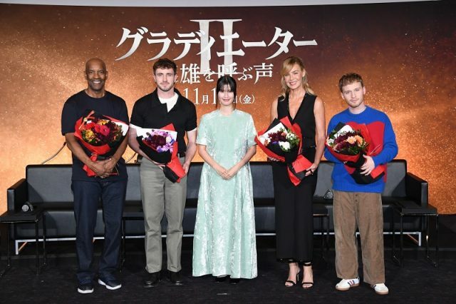 （左から）デンゼル・ワシントン、ポール・メスカル、橋本愛、コニー・ニールセン、フレッド・ヘッキンジャー