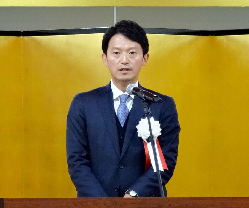 新長田キャンパスプラザ完成式典であいさつする斎藤元彦兵庫県知事