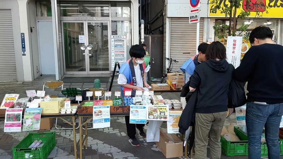 群馬県中之条町の物産展の様子