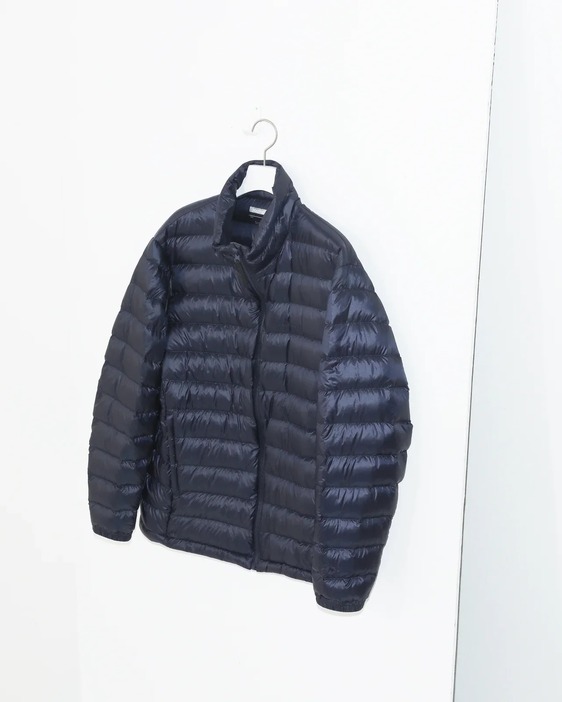 ライトダウン “PRIME DOWN JACKET” ￥22,000／シップス×マーモット(シップス インフォメーションセンター)