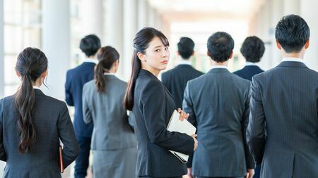 部下たちが抱える不満に気づいていないのは、上司のあなただけ、かもしれません（写真：takeuchi masato／PIXTA）