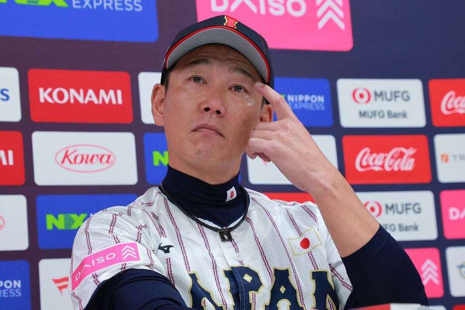 台湾との決勝戦後、会見に臨む日本代表の井端弘和監督＝東京ドーム（撮影・長尾みなみ）