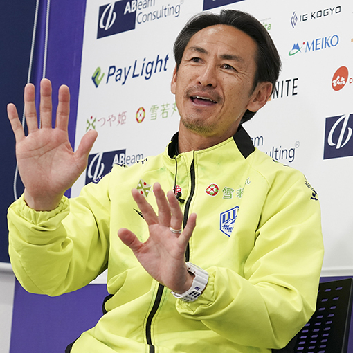 渡邉監督が「チームメイトを輝かせてくれる」と絶賛した選手とは？ 写真：塚本侃太（サッカーダイジェスト写真部）