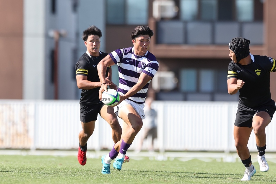 開幕戦の青学大戦でPOMに選ばれた白井瑛人(撮影：阿部典子)