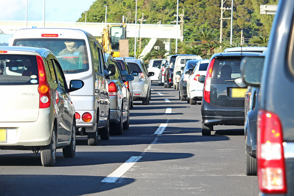 日本の自動車諸税は世界一高く、複雑とも言われる。写真はイメージ（画像：写真AC）。