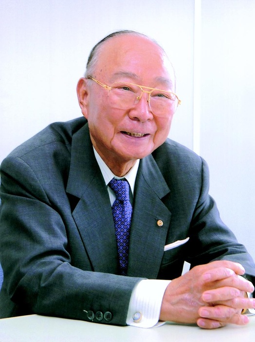 斎藤文夫氏