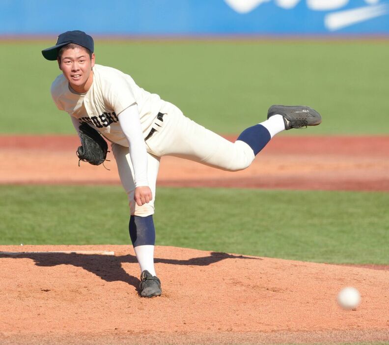 ８回無失点と好投した広島商・徳永啓人（カメラ・岡野　将大）