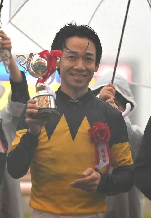 京王杯2歳Sでパンジャタワーを勝利に導いた松山弘平騎手＝2日、東京競馬場（撮影・奈良武）