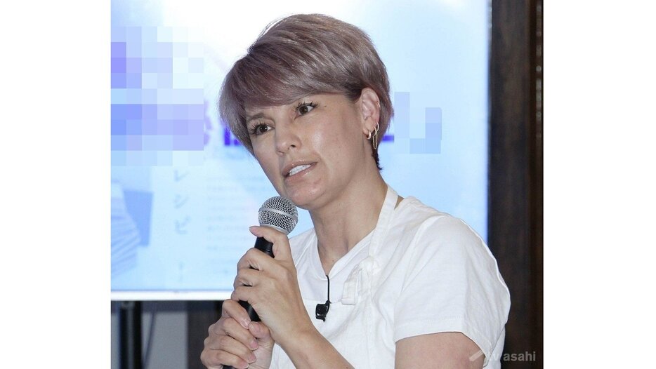 右胸全摘の手術を受けた梅宮アンナ、病理検査結果報告「抗がん剤スタートになります」