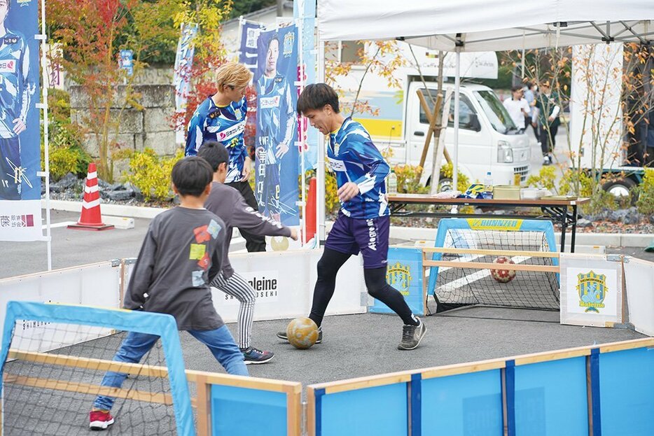 ストリートサッカー