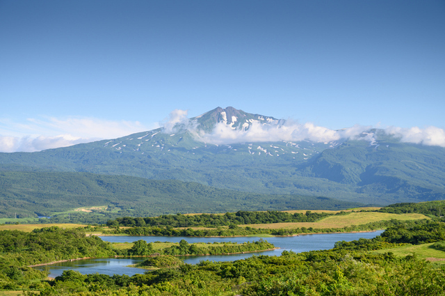 約2500年前に山体崩壊を起こした鳥海山　photo by gettyimages